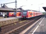 425er treffen in Herford. 425 041 (Vorn im Bild) als RB 61 aus Bad Bentheim nach Bielefeld Hbf. 425 081 (Mitte) als RB 72 aus/nach Paderborn Hbf und 425 063 (Hinten) als RB 61 von Bielefeld Hbf nach Bad Bentheim. 21.07.2006