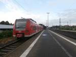 Am Morgen des 10.06.14 ein Tag nach den Sturm steht 425 106-2 mit einem weiteren 425er abgebügelt im Bahnhof Grevenbroich auf Gleis 1.