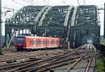 425 591-5 RE8 nach Mönchengladbach bei der Ausfahrt Hohenzollernbrücke - 31.07.2014