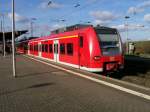 425 108/608 als RB 33  Rhein-Niers-Bahn  nach Aachen Hbf in Viersen am 14.01.2007