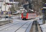 Einfahrt des 425 229-2 aus Osterburken kommend in den Bahnhof Dallau am 18.1.2013