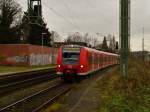 Einfahrt des 425 595 als RE8 nach Mönchengladbach Hbf. 21.12.2014