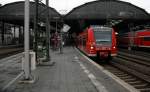 Die Rhein Niers Bahn (RB33) steht im Aachener-Hbf  bereit zur Abfahrt nach Heinsberg,Duisburg-Hbf.