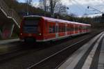 425 766-3 bei der Durchfahrt in Neckargerach als RE3 Umleiter nach Mannheim Hbf am 2.4.2015