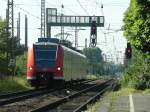 425 021 kam als RB33 nach Wesel in Oberhausen Sterkrade eingefahren.