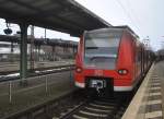 425 780 am 3.2.2014 beim Halt in Lehrte.