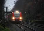 Die Rhein Niers Bahn (RB33) kommt die Kohlscheider-Rampe hoch aus Duisburg-Hbf,Heinsberg-Rheinand nach Aachen-Hbf und hält in Kohlscheid und fährt in Richtung