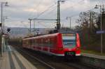 Eine S-Bahn nach Eppingen verlässt gerade HD-Pfaffengrund/Wieblingen, es ist der 425 205 der an diesem Sonntag den Dienst versieht. 13.3.2016