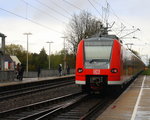 Ein Nachschuss von der Rhein Niers Bahn (RB33) aus Aachen-Hbf nach Heinsberg-Rheinland-Duisburg-Hbf und hilt in Kohlscheid und fährt in Richtung Herzogenrath,Mönchengladbach.