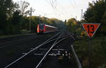 Die Rhein Niers Bahn (RB33) aus Aachen-Hbf-Heinsberg-Rheinand-Duisburg-Hbf kommt aus Richtung Aachen-West,Laurensberg,Richterich, und hält in Kohlscheid und fährt in Richtung