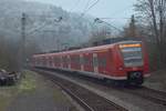 Gleich noch als Nachschuß auf die S2 die nun 425 230-0 heisst, aber immer noch nach Kaiserslautern Hbf fährt. ;D 31.12.2016