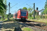 425 261-5 bei der Einfahrt in Auerbach bei Mosbach als S1 nach Osterburken am 9.8.2022