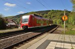 425 709-3 in Neckargerach am 5.5.2016 aus Zwingenberg kommend.