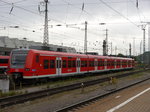 Am 14.06.2016 steht 425 046 in Würzburg Hbf hinter dem Gleis 3 abgestellt.