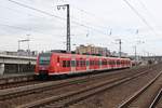 Am 04.10.2017 erreicht eine RB nach Mainz den Hauptbahnhof von Ludwigshafen.