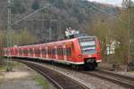 Nachschuß auf einen S1 Zug der Neckargerach verlässt, als Zugschluß glänzt der 425 206-0 am 17.3.2020
