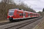 Am 25.2.2022 kommt der 425 015 als S2 nach Kaiserslautern Hbf in Neckargerach eingefahren.
