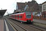 Am 22.05.2013 stand 425 257-3 beim Zwischenhalt in Worms auf Gleis 1 des gleichnamigen Bahnhofes.