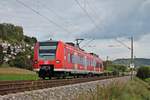 Als RB (Singen (Hohentwiel) - Schaffhausen) fuhr am 20.09.2017 der 426 510-4 bei Thayngen über die Hochrheinbahn in Richtung Zielbahnhof.