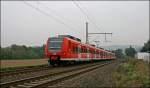 425 563/063 und 426 018/518 des Betriebshofes Essen fahren als RE16 (RE 29680)  RUHR-SIEG-EXPRESS , von Siegen nach Essen Hbf.