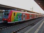 426 038 (Klimaschutz in Saarland) und 426 006 stehen als RE 60 Kaiserslautern - Saarbrcken am 01.09.2011 in KL 