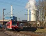 Der 19.11.2012 war im Saarland ein sonniger Tag bei angenehmen 13 Grad.

Wir waren zwischen Bous und Ensdorf unterwegs.

426 023 und am Schlu versteckt 426 017 als RB 71 Dillingen/Saar - St. Ingbert. Im Hintergrund das Kraftwerk Ensdorf.

KBS 685