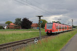 Am nördlichen Einfahrvorsignal von Petershagen-Lahde entstand dieses Foto von 426 027 und 426 024.
Aufnahmedatum: 26.05.2015