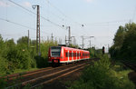 426 015 und ein mir unbekannter 426er erreichen zum Aufnahmezeitpunkt den Bahnhof Oberhausen-Sterkrade.
Aufnahmedatum: 06.05.2008