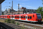 Die Elektrotriebzüge 426 017-0 und 426 021-2 warteten Ende August 2022 am Essener Hauptbahnhof auf eine neue Aufgabe.