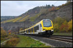 Arverio BW ET 9.03 schleppt ET 9.02 am 31.10.2026 bei Himmelstadt durch das Maintal gen S�den.