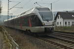Auch bei Lennhausen fuhr mir der Abellio-Triebzug 427 102-9 vors Objektiv.
