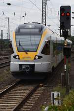 HAMM, 03.07.2017, ET5.03 und ET5.01 (hinterer Zugteil) der Eurobahn als RB69/89 von Münster(Westf) Hbf bei der Einfahrt in den Bahnhof Hamm(Westf); der Zug wird hier geteilt -
 der vordere Zugteil fährt als RB89 nach Paderborn und der hintere mit ET5.01 als RB69 nach Bielefeld Hbf