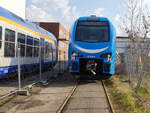 Am 20.04.2021 stand der FLIRT-Triebzug ET 4.38A auf dem Werksgleis von Stadler in Berlin-Reinickendorf auf dem öffentlich zugänglichen Gelände (siehe auch Google Maps). Der Zug war in einem Unfall verwickelt. Am 01.07.2021 wurde der Triebzug wieder abgeholt.