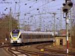 RE13 aus Hamm(Westf) mit ET 7.04(429) bei der Einfahrt von Mnchengladbach Hbf am 18.03.2010