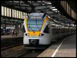 ET 7.11 mit einer leichten Delle in Duisburg Hbf