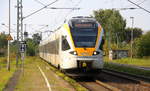 Der RE13 von Venlo(NL) nach Hamm-Westfalen(D) und kommt aus Richtung Venlo(NL) und fährt in Kaldenkirchen ein und hält in Kaldenkirchen und fährt dann weiter in Richtung Viersen. Aufgenommen vom Bahnsteig 1 von Kaldenkirchen. 
Bei Sommerwetter am Nachmittag vom 3.9.2017.