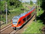 Ein Flirt als RE33217 nach Sassnitz.  Stralsund am 27.05.08 