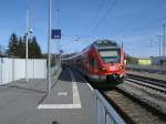 429 029 auf dem Weg von Bergen/Rgen nach Stralsund,als RE 13028,am 06.April 2013,in Samtens.