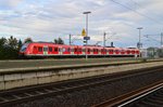 S7 nach Frankfurt Hbf bei der Ausfahrt aus Groß-Gerau Dornberg am 3.10.2016
