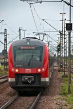 440 206 am Abend des 17.08.2010 bei der Ausfahrt aus Plattling.