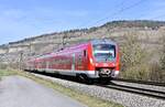 Aus der Revision kommt der 440 317-6 am Dienstag den 1.3.2022 mit einem zweiten 440 bei Thüngersheim gen Würzburg gefahren.