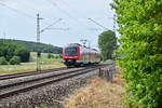 Aus Osterburken kommend gen Würzburg fahrend ist der 440 310 als RB 85 in den Feldern bei Hohenstadt zusehen am Dienstag den 21.6.2022