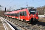 442 332-3 fährt am 18.3.2018 als RB14 (RB18610)  Airport-Express  von Berlin Schönefeld Flughafen nach Nauen aus Berlin Charlottenburg aus.