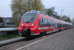 Im Neuen Design zeigte sich 442 849 am Morgen des 12.04.2024 im Haltepunkt Rostock-Holbeinplatz.