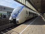 Zum ersten Mal seit langer Zeit ist der RE 44 Fossa-Emscher-Express wieder unterwegs, bis Juli mit einem Talent 2 von National Express. Dieses Foto wurde am 18.04.2026 am Oberhausen Hbf aufgenommen.