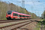Diedersdorf am 28. April 2026, 442 326 fährt auf den südlichen Berliner Aussenring als RE 22 <i>aus Richtung Berlin </i>


