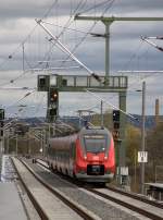 442 811 als RE Saxonia hat soeben den Haltepunkt Dresden Trachau, aus Richtung Leipzig kommend, durchfahren.