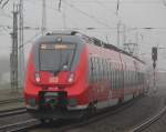 442 358 als S3(Warnemnde-Gstrow)bei der Ausfahrt im Rostocker Hbf mit Ersatzsignal.05.12.2014 