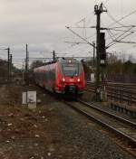 Auf dem RE9 nach Siegen ist der 442 302 am Sonntagmittag in Horrem zu sehen auf seinem Weg ins Siegerland.