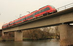 442 275 DB Regio auf der Main Brücke bei Lichtenfels am 31.03.2016.
